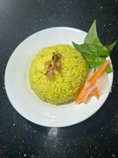 Cơm thêm - 12.000 ₫ tại Cơm Gà Nha Trang 79 - Đường Số 51