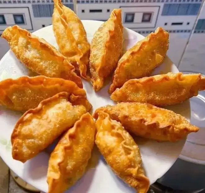 BÁNH XẾP CHIÊN  - 38.000 ₫ tại Xu-K Mì Cay & Gà Rán - Nguyễn Hữu Thọ