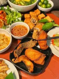 Bún cá chấm - chả cá mực - 70.000 ₫ tại Bún Cá Chấm Hà Nội - Nguyễn Văn Khối