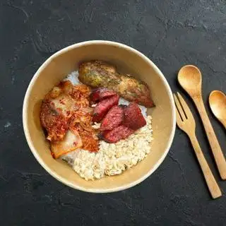 Cơm Gà Xiên Nướng, Lạp Xưởng Tươi Siêu Ngon - 54.600 ₫ tại Thèm Cơm - Yummi Rice - Nguyễn Văn Giai