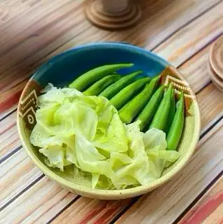 Dĩa rau luộc - 20.000 ₫ tại Geylang A Bảo - Cháo Ếch & Cơm Ếch - Chung cư Ngô Gia Tự