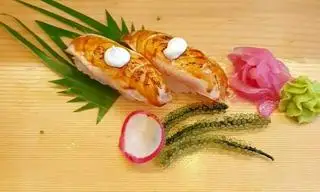 Sake aburi Sushi - 40.000 ₫ tại Sushi Kodomo - Hoàng Hoa Thám