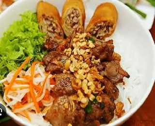 Hình ảnh bún thịt nướng chả giò bì