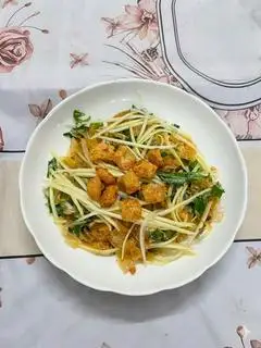 Hình ảnh Bánh Tráng Trộn Tóp Mỡ