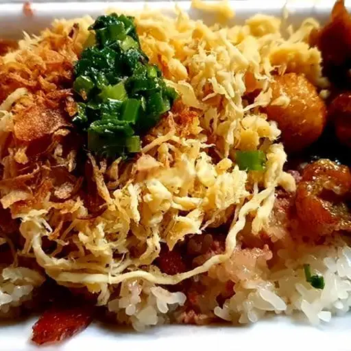 Xôi thập cẩm gà xé - 40.000 ₫ tại Xôi Gà Chị 3 - Tôn Đản