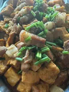 Hình ảnh Cơm thịt kho đậu hủ