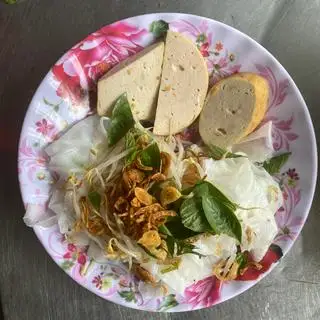 Bánh ướt chả - 33.000 ₫ tại Bánh Cuốn Nhật Long - Tạ Quang Bửu