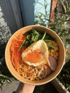 Hình ảnh Mì Trộn Thập Cẩm