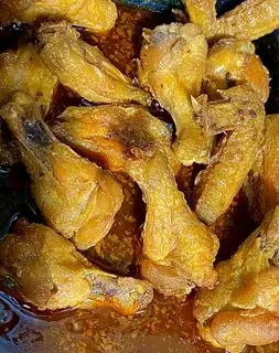 Hình ảnh Cơm Gà chiên mắm 