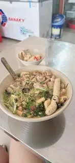 Hình ảnh Riêu giò ốc