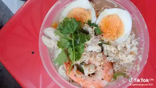 Súp cua Tôm trứng gà ta 2 cút thịt cua tươi xào gia vị đậm đà,nắm Linh Chi bắp mỹ  - 49.000 ₫ tại Súp Cua Cô My - Súp Cua 2 Trứng Cút Óc Heo & Trứng Bắc Thảo - 611/85 Điện Biên Phủ