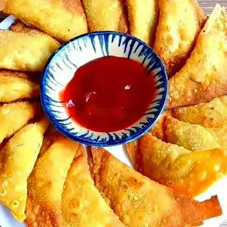 Hoành thánh chiên - 25.000 ₫ tại Ăn Vặt Cô Ba - Nguyễn Thượng Hiền