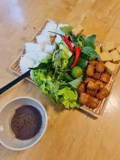 Hình ảnh Số 4: Bún đậu nem chua rán 
