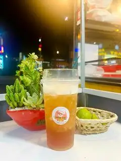 Hồng trà Chanh - 20.000 ₫ tại Tré Trộn & Chân Gà Sốt Thái - Nông Ché Foods - Trần Thị Điệu