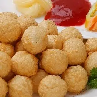 3 Xiên Cá Viên Chiên - 12 Viên - 22.000 ₫ tại Tường Vi - Cá Viên Chiên Nước Mắm, Trứng Non & Chân Gà Sốt Thái - Đoàn Văn Bơ
