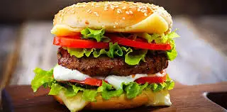 Hình ảnh Hambuger gà Trứng Xúc xích Phô mai