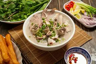 cháo lòng tô đặc biệt  - 65.000 ₫ tại Lòng Heo Bắc - Nguyễn Thái Sơn