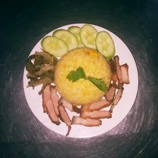 Hình ảnh Cơm Thịt Heo Chiên Mắm Tỏi