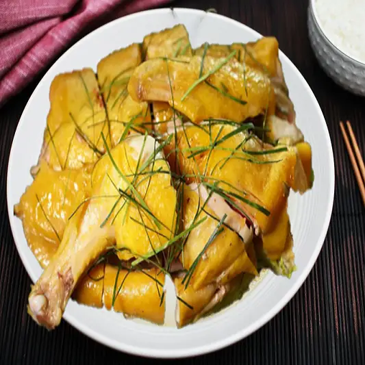 Cơm Đùi Gà Hấp Lá Chanh (Chấm Muối Tiêu) - 68.000 ₫ tại Cơm Văn Phòng - Cơm Bắc - Trường Chinh