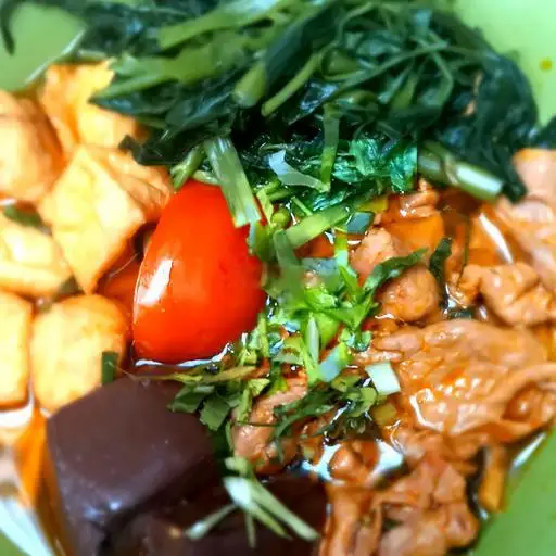 Canh Bún Bò Tái - 65.000 ₫ tại Chị Trang - Canh Bún & Bún Riêu - Trường Sa