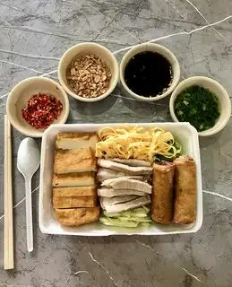 Bún nước tương thập cẩm - 59.000 ₫ tại Cô Chín - Bún Nước Tương & Ăn Vặt - Xô Viết Nghệ Tĩnh
