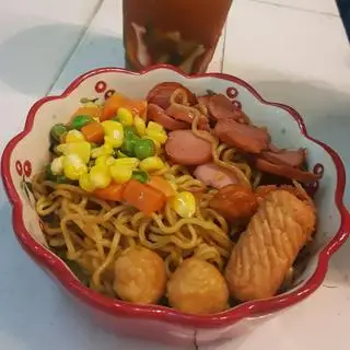 Hình ảnh Mì Trộn Indomie Xúc Xích