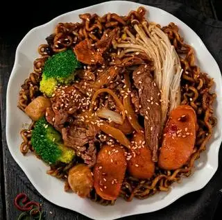 Hình ảnh Mì Tương Đen Bò Mỹ