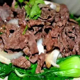 Cơm bò xào rau cải - 53.000 ₫ tại Cơm Minh Trí - Đỗ Quang Đẩu