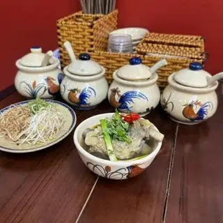 Chén sườn sụn thêm - 30.000 ₫ tại Bún Bò Huế Chú Mập - Cách Mạng Tháng Tám