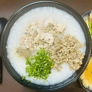 Cháo sườn óc heo - 57.000 ₫ tại Cháo Sườn & Mì Trộn HaBi A Péo’S - Nguyễn Gia Trí