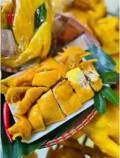 Hình ảnh 1/2con gà ủ muối ăn nóng
