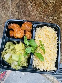 Hình ảnh Cơm đảo sườn xào chua ngọt 