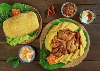 Hình ảnh gà không lối thoát ( nguyên con)