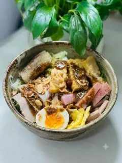 Hình ảnh Bún mắm nêm đặc biệt