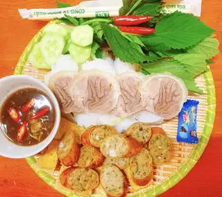 Hình ảnh Bún đậu dồi rán chân giò
