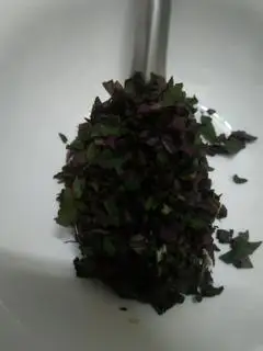 Hình ảnh Tía tô Thêm