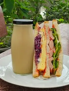 Hình ảnh Combo 2 - Sandwich - Sữa gạo rang