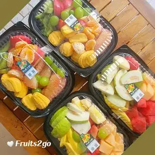 Set Trái cây cắt sẵn mix tá lả theo mùa - 53.000 ₫ tại Fruits To Go - Trái Cây Tươi Cắt Sẵn - Cách Mạng Tháng 8