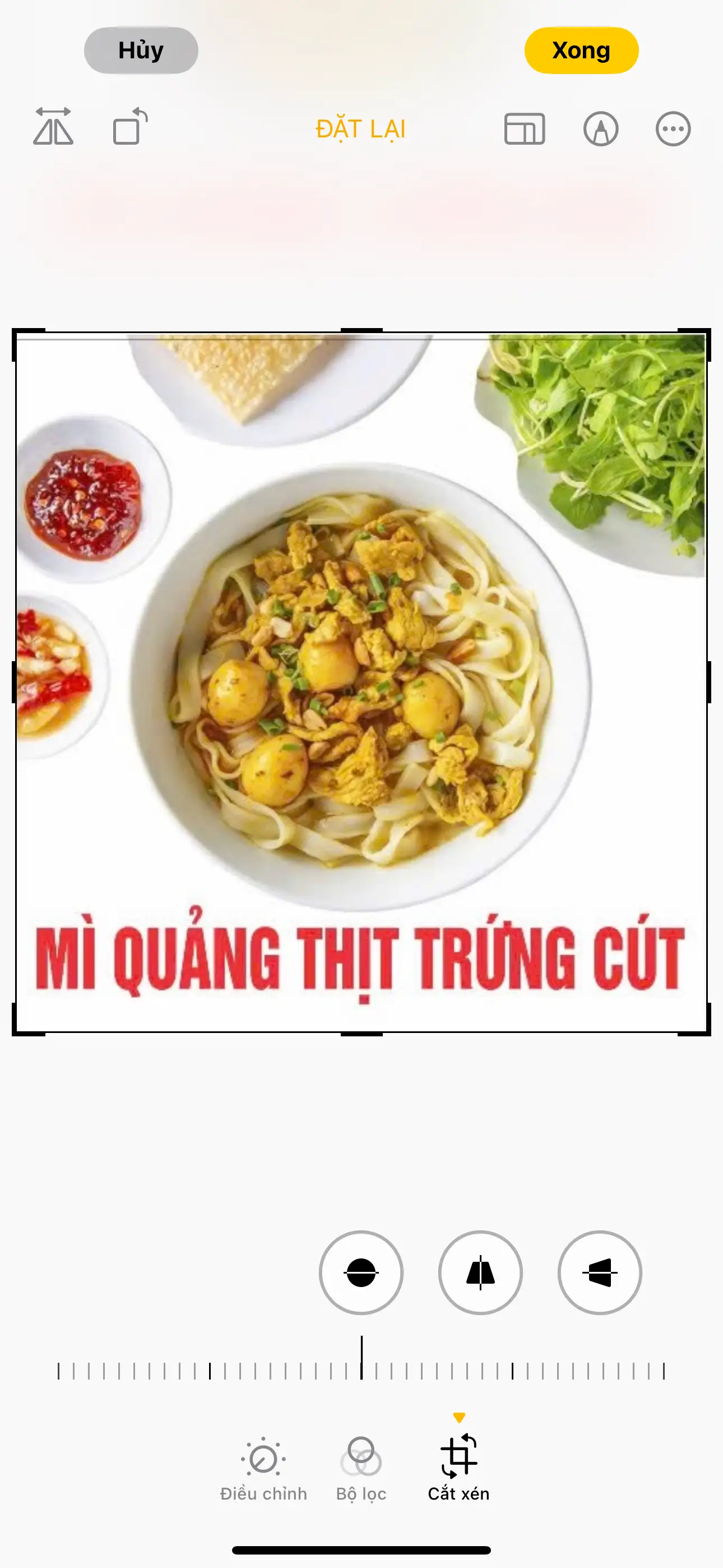 Mì Quảng thịt trứng cút - 55.000 ₫ tại Mì Quảng Tùng Mập - Lê Trọng Tấn