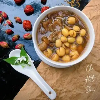Chè hạt sen - 25.000 ₫ tại Tháng 3 - Bún Thịt Xào Chả Giò & Bún Thịt Nướng - Đường Số 6