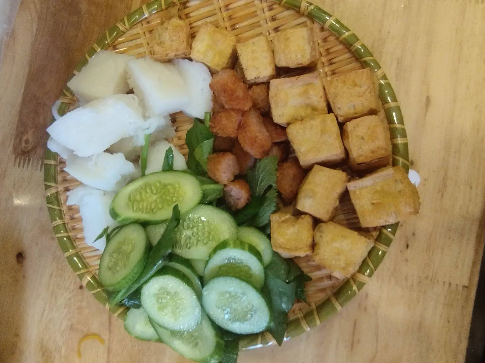 Hình ảnh Bún đậu thịt chả + trà tắc