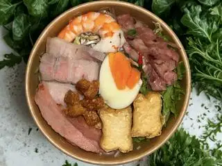 Hình ảnh Bún nêm thập cẩm