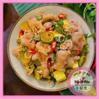 Chân gà rút xương sốt Thái - Hộp vừa - 129.000 ₫ tại Xuân Đào - Chân Gà Sốt Thái - Nguyễn Thiệu Lâu