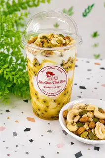 Hình ảnh sũa chua vị chanh dây mix hạt ngũ cốc kem chese