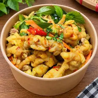 Hình ảnh Chân Gà Rút Xương Xốt Thái