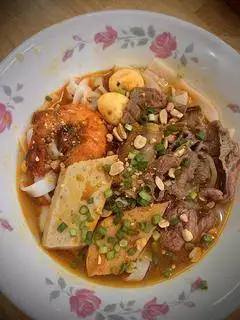 Mì quảng bò tái - 53.000 ₫ tại Mì Quảng Thu Bồn - Tạ Quang Bửu