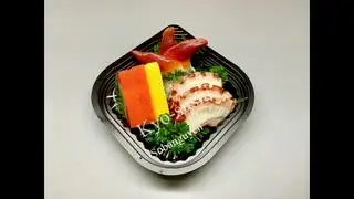 Hình ảnh Sashimi: ( 3 sò đỏ + 3 bạch tuộc + 3 cá trích mầu ngẫu nhiên)