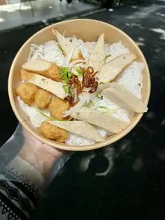 Hình ảnh BÚN CÁ FULL CHẢ KHÔNG CÁ