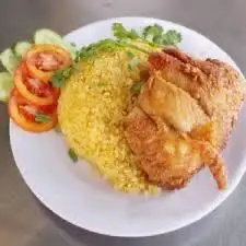 Hình ảnh Cơm chiên ức (má đùi) gà