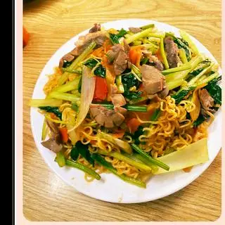 Hình ảnh MỲ XÀO BÒ - TIM - CẬT